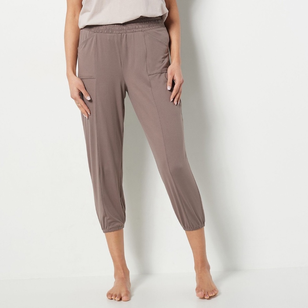 AnyBody Lush Jersey Jogger